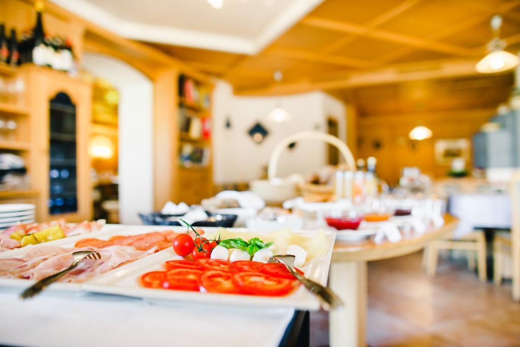 Gasthof Hotel Woehrmaurer Фельдтурнс Экстерьер фото